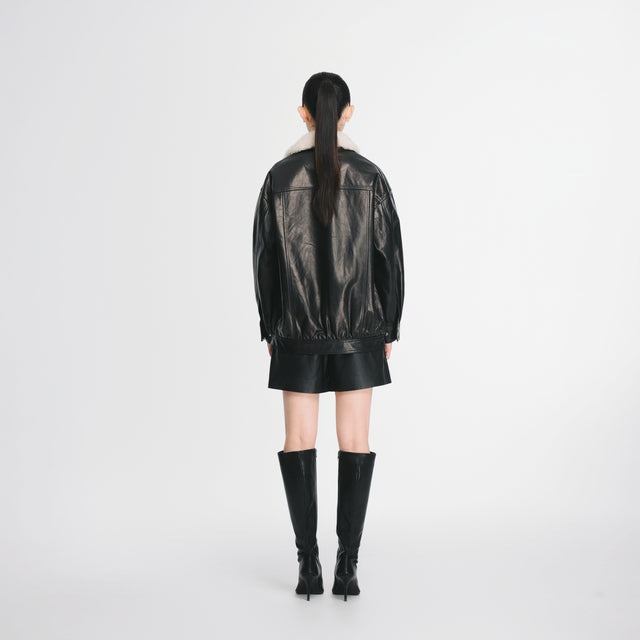 22558BK Drawstring leather shorts